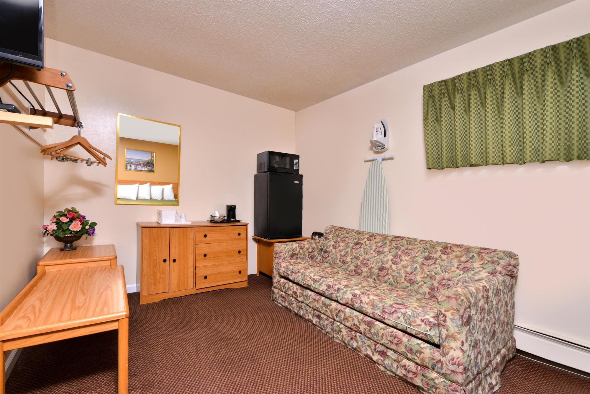 Americas Best Value Inn Jonesville/Hillsdale Екстер'єр фото
