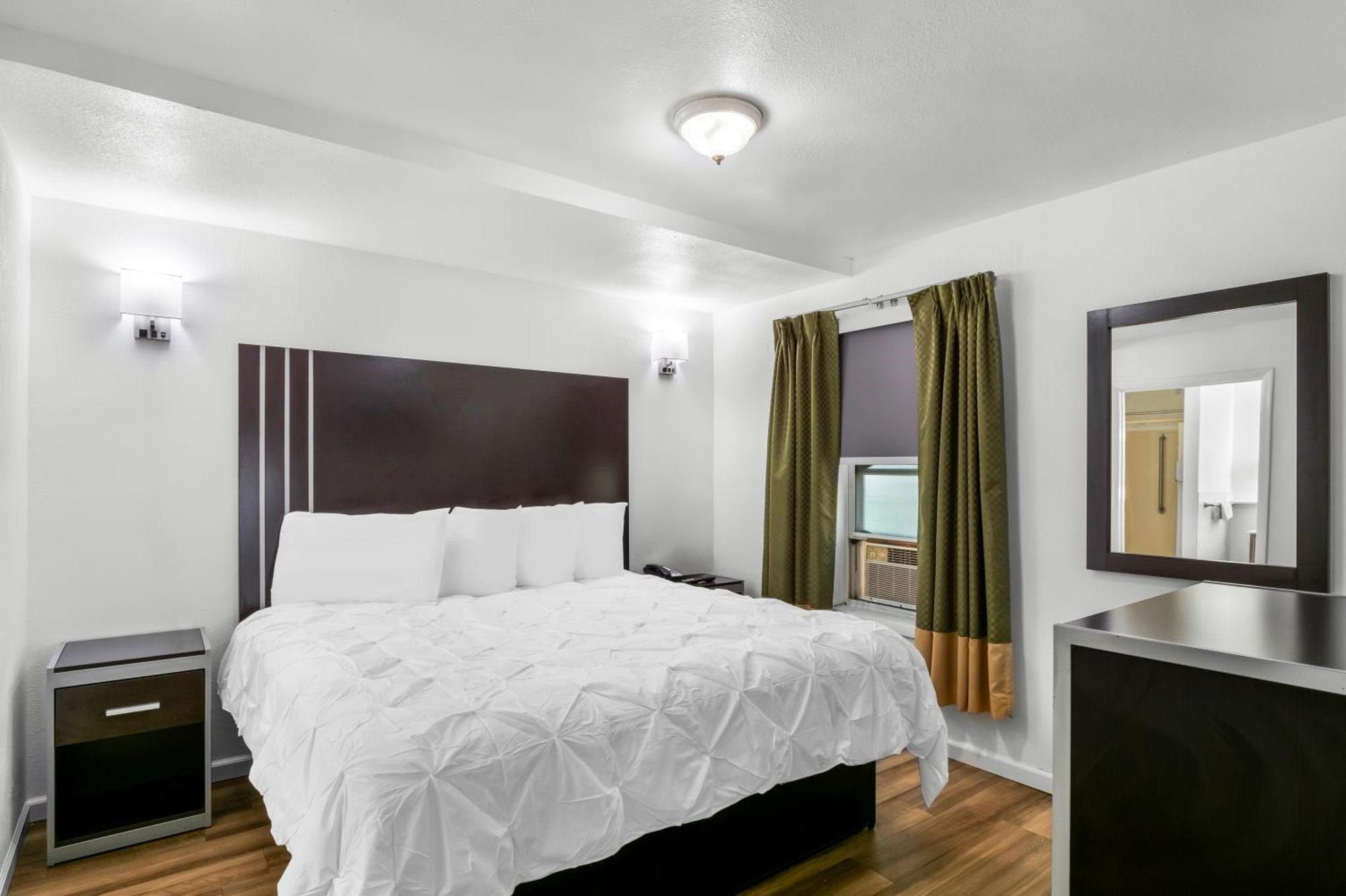 Americas Best Value Inn Jonesville/Hillsdale Екстер'єр фото