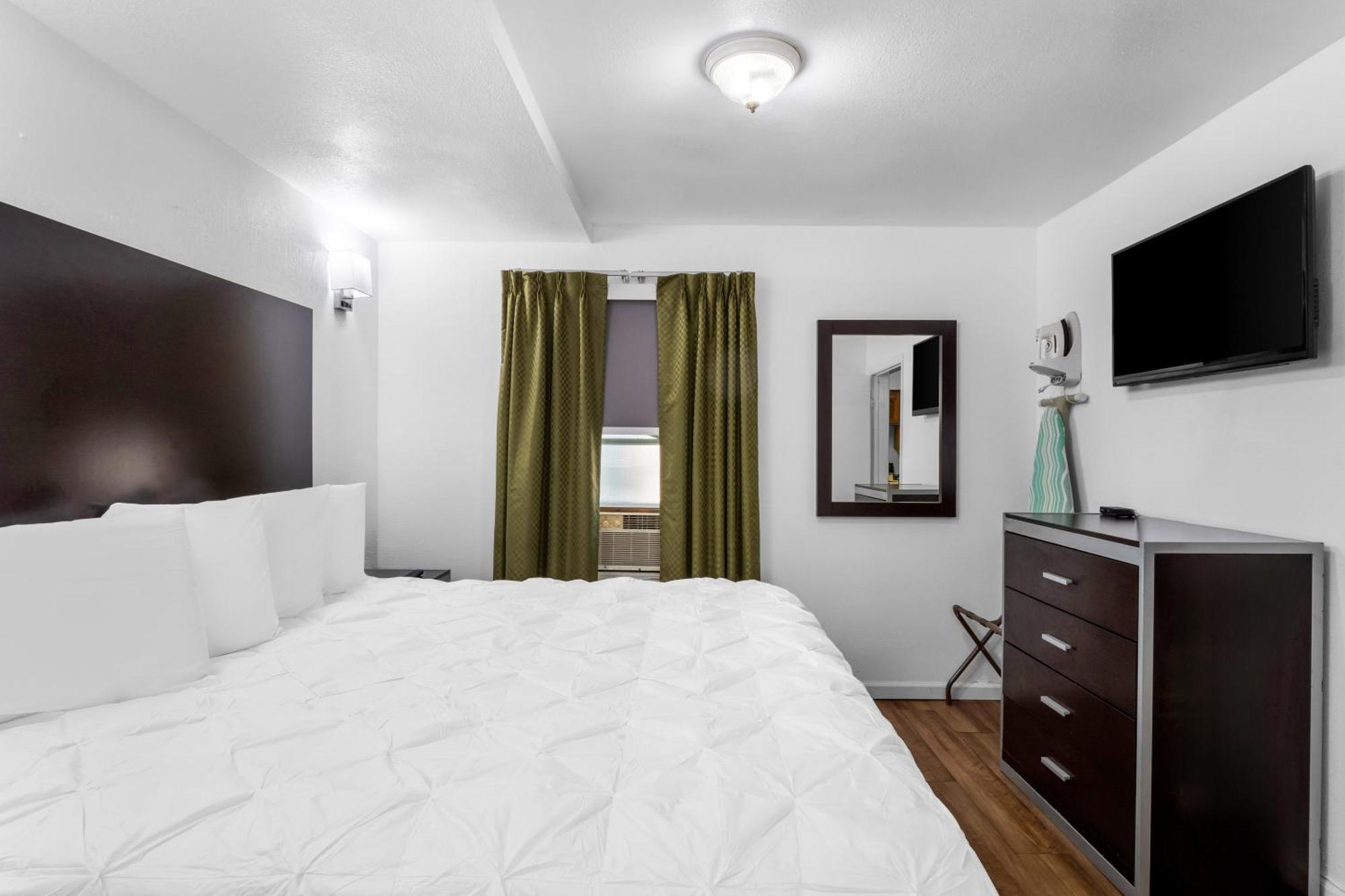 Americas Best Value Inn Jonesville/Hillsdale Екстер'єр фото
