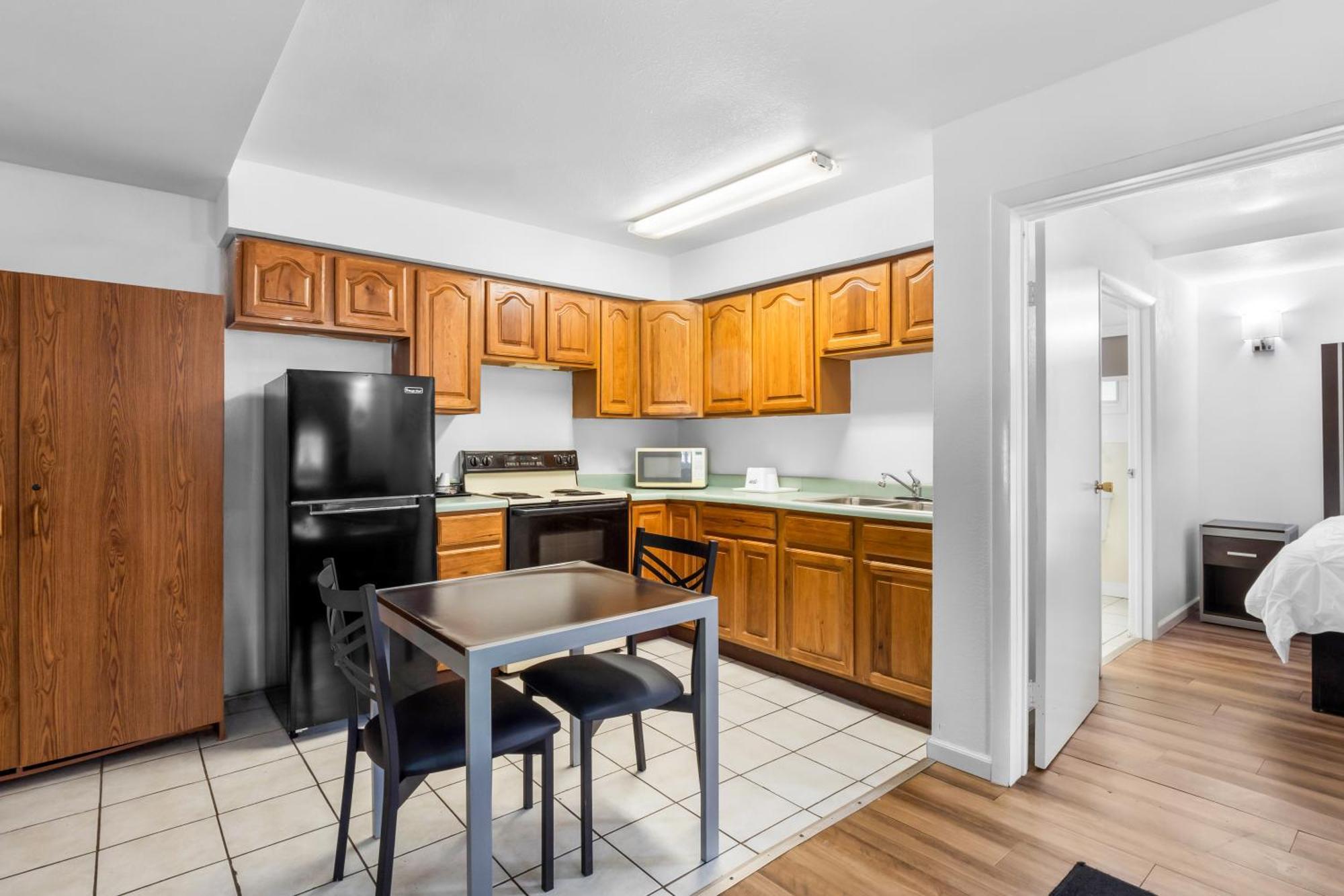 Americas Best Value Inn Jonesville/Hillsdale Екстер'єр фото
