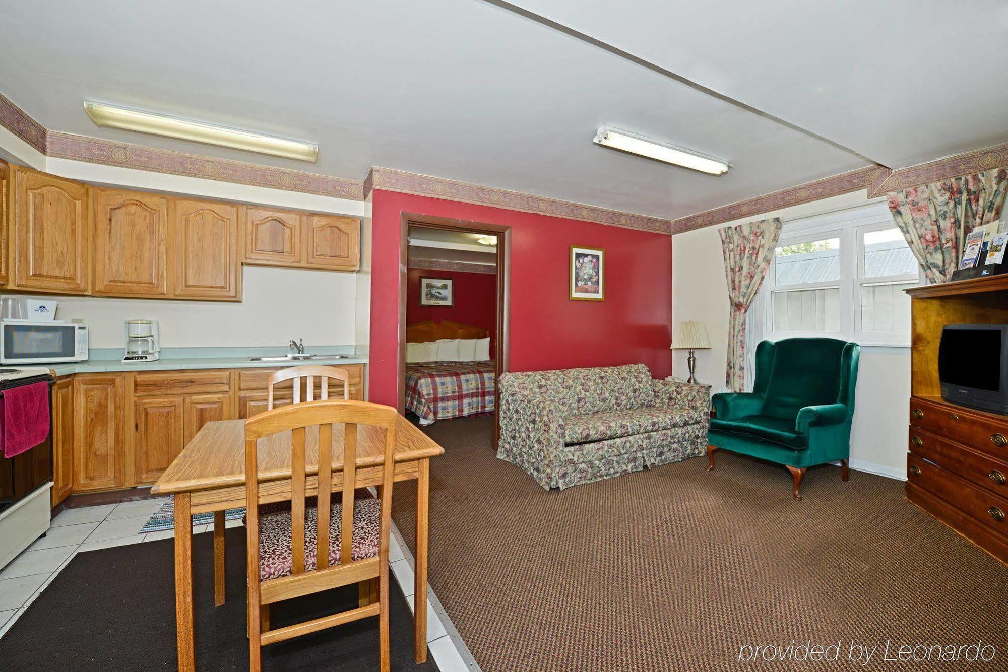 Americas Best Value Inn Jonesville/Hillsdale Номер фото