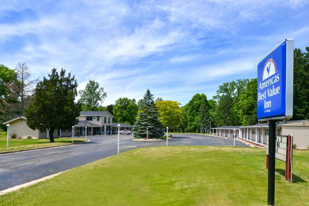 Americas Best Value Inn Jonesville/Hillsdale Екстер'єр фото