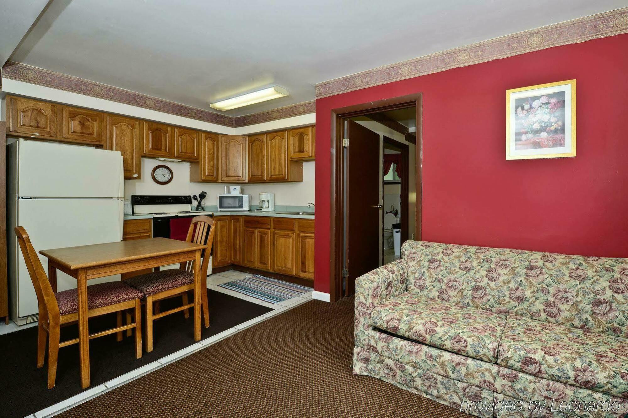 Americas Best Value Inn Jonesville/Hillsdale Екстер'єр фото